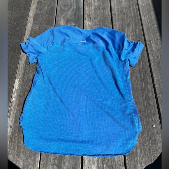Avía blue T-shirt size XS - Picture 2 of 3